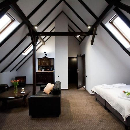 Apartamenty Lokalna Єленя-Ґура Екстер'єр фото