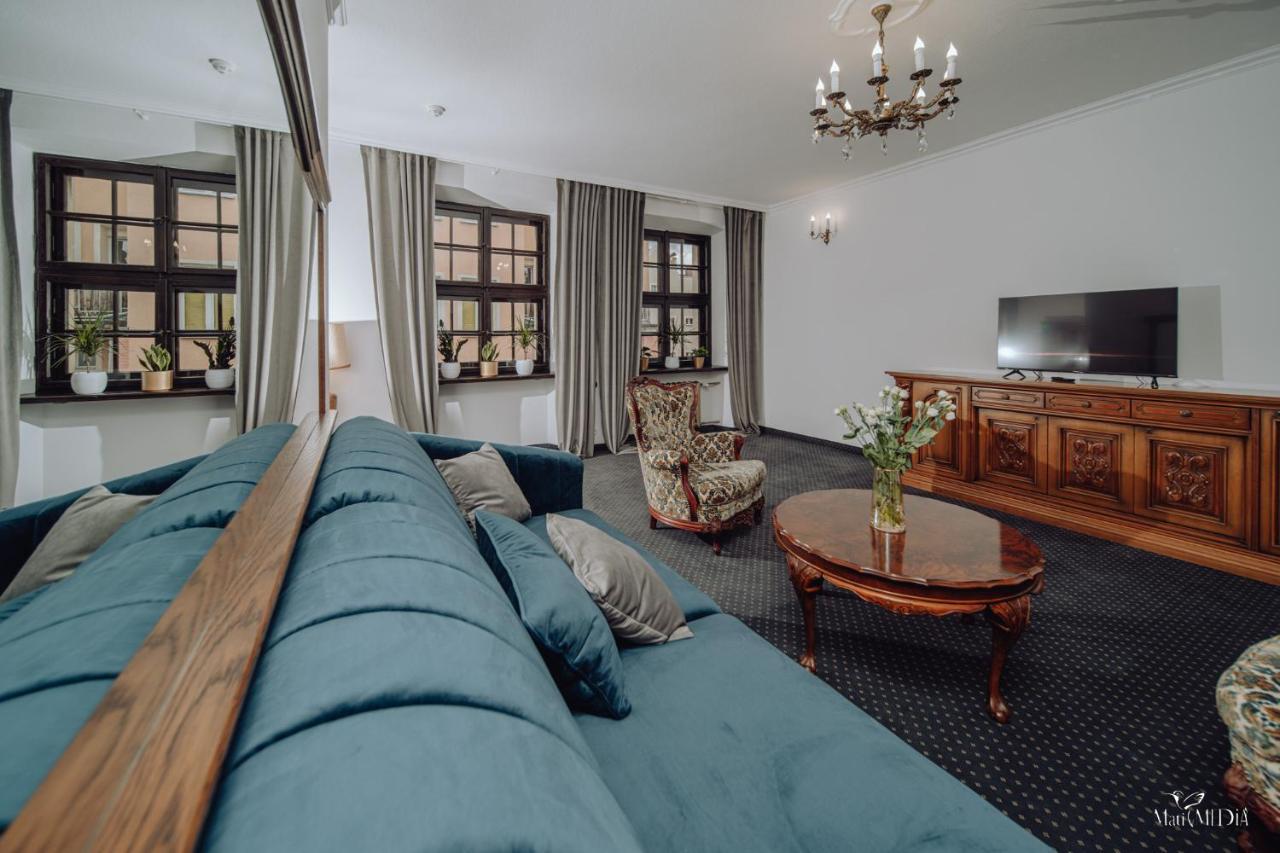 Apartamenty Lokalna Єленя-Ґура Екстер'єр фото