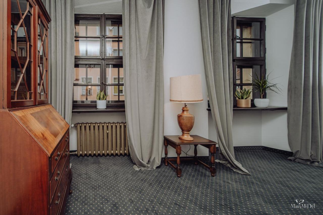 Apartamenty Lokalna Єленя-Ґура Екстер'єр фото