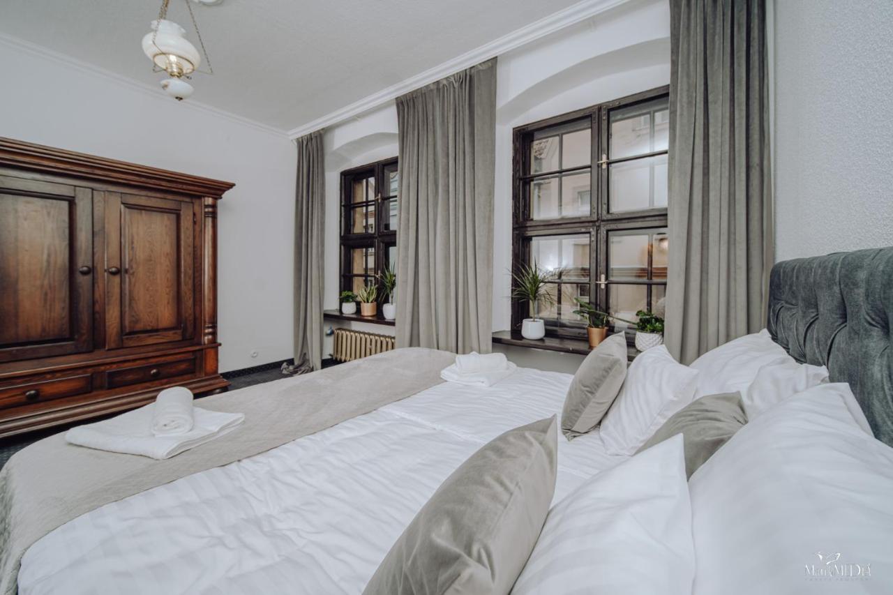 Apartamenty Lokalna Єленя-Ґура Екстер'єр фото