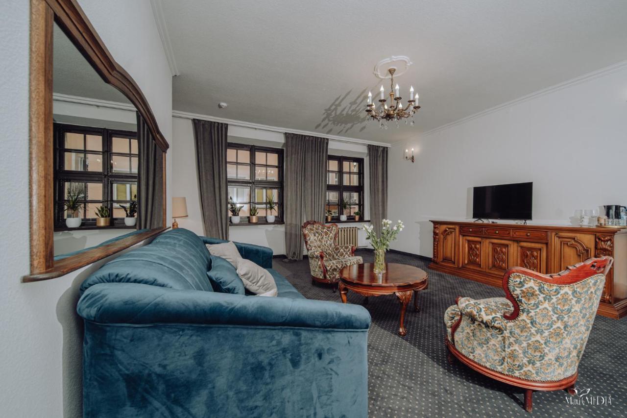 Apartamenty Lokalna Єленя-Ґура Екстер'єр фото