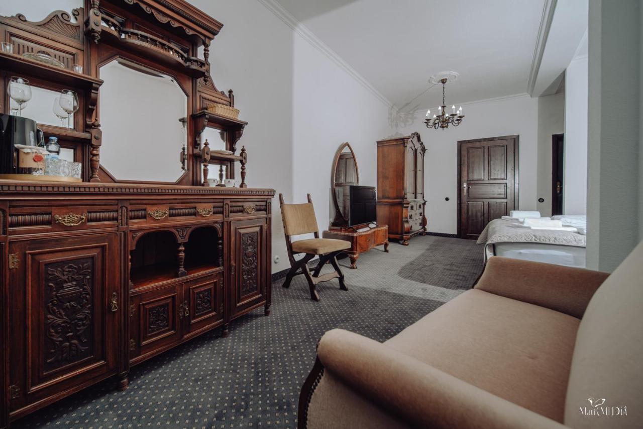 Apartamenty Lokalna Єленя-Ґура Екстер'єр фото