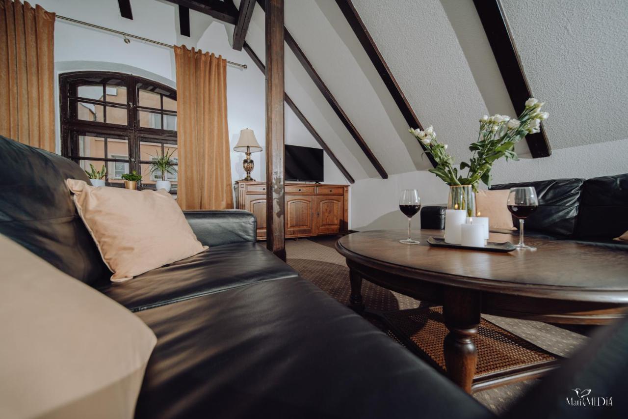 Apartamenty Lokalna Єленя-Ґура Екстер'єр фото