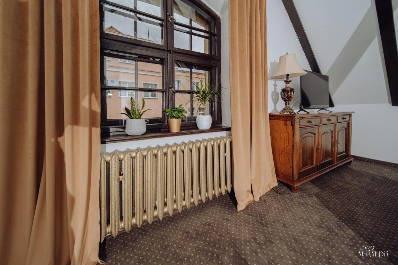 Apartamenty Lokalna Єленя-Ґура Екстер'єр фото