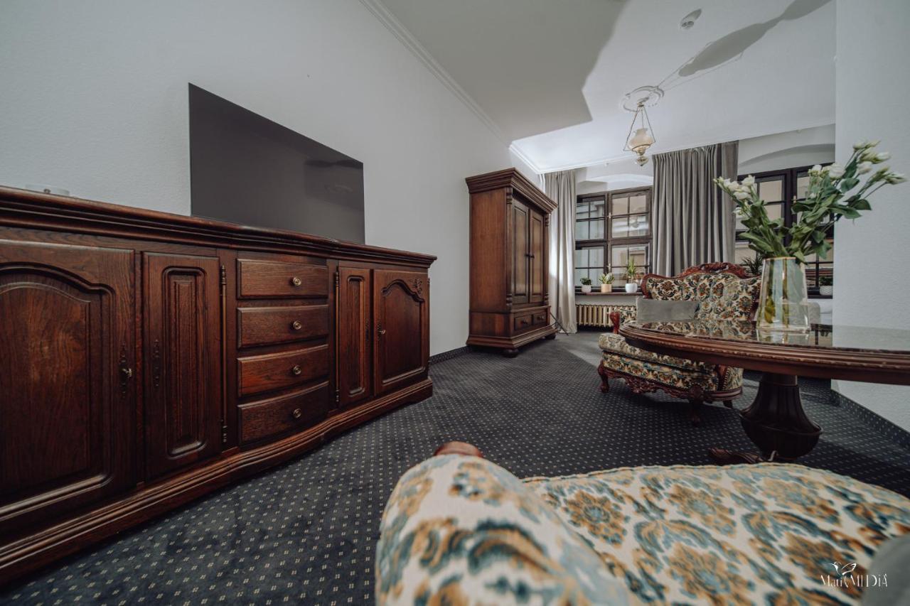 Apartamenty Lokalna Єленя-Ґура Екстер'єр фото