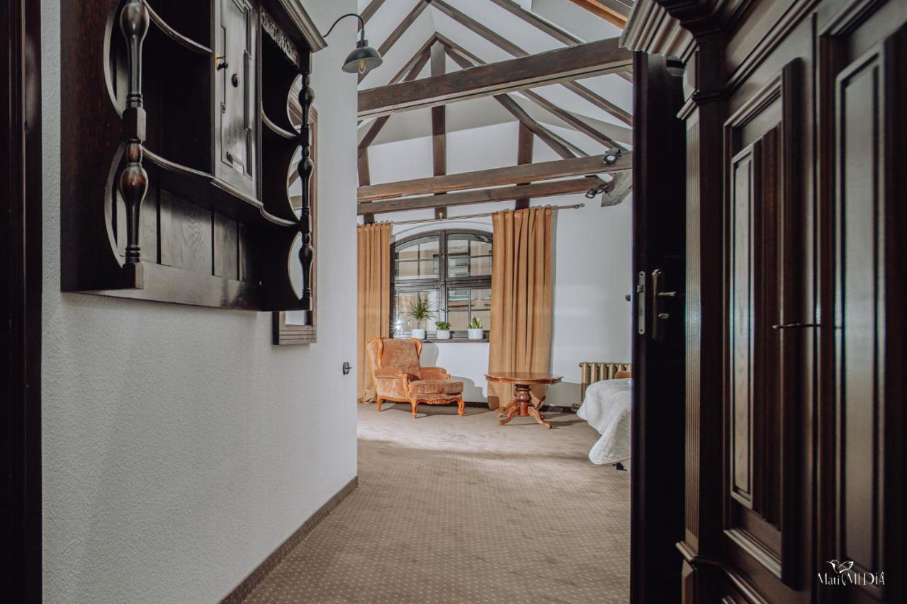 Apartamenty Lokalna Єленя-Ґура Екстер'єр фото