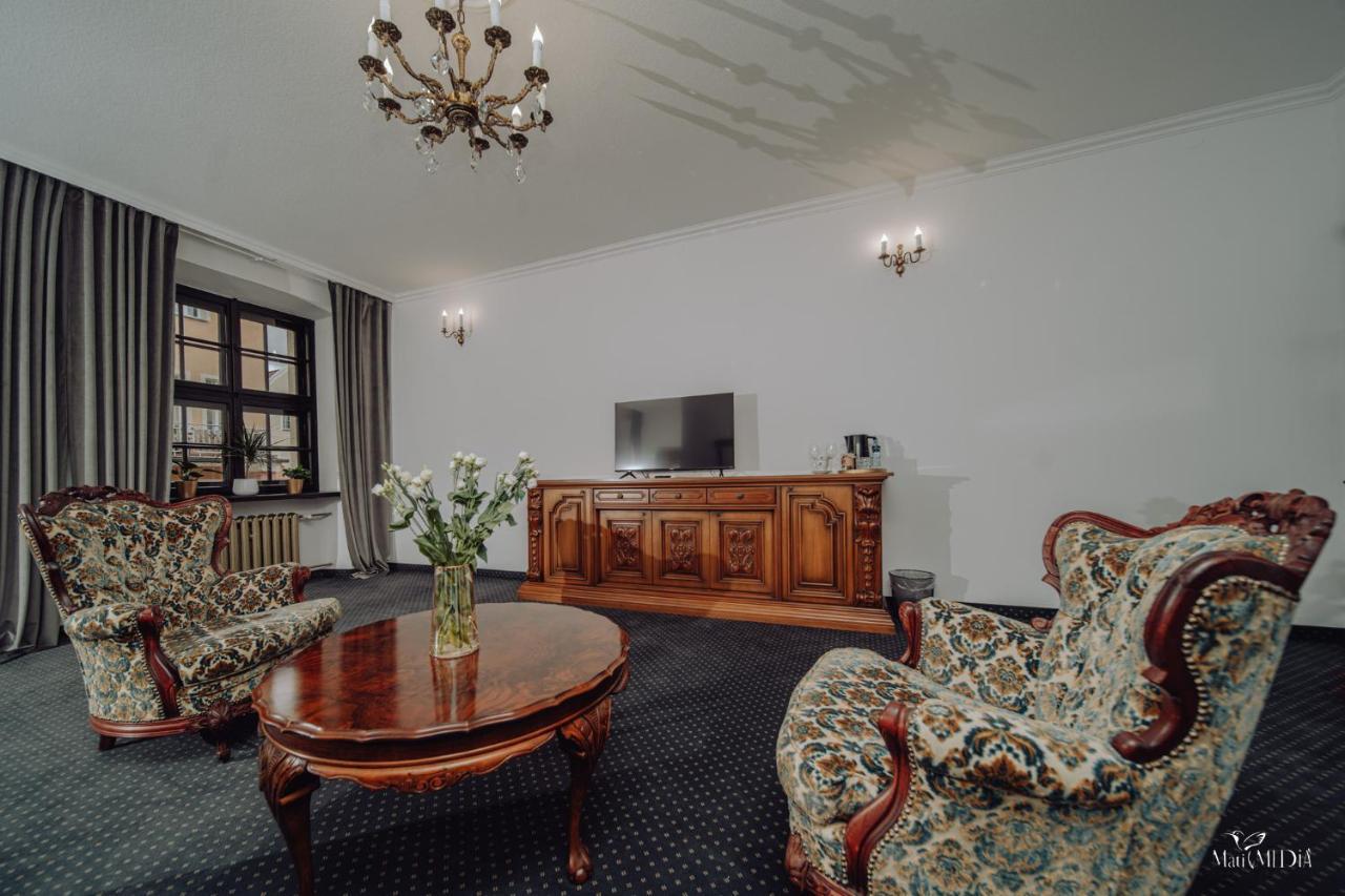 Apartamenty Lokalna Єленя-Ґура Екстер'єр фото