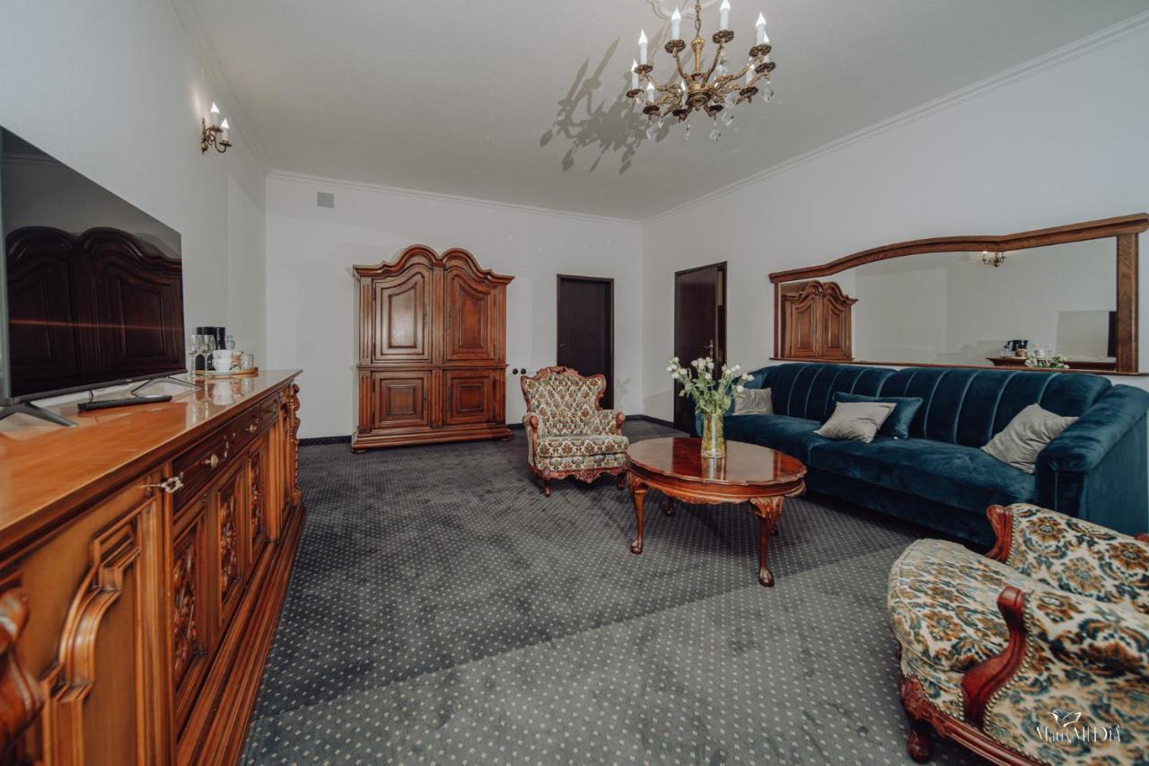 Apartamenty Lokalna Єленя-Ґура Екстер'єр фото