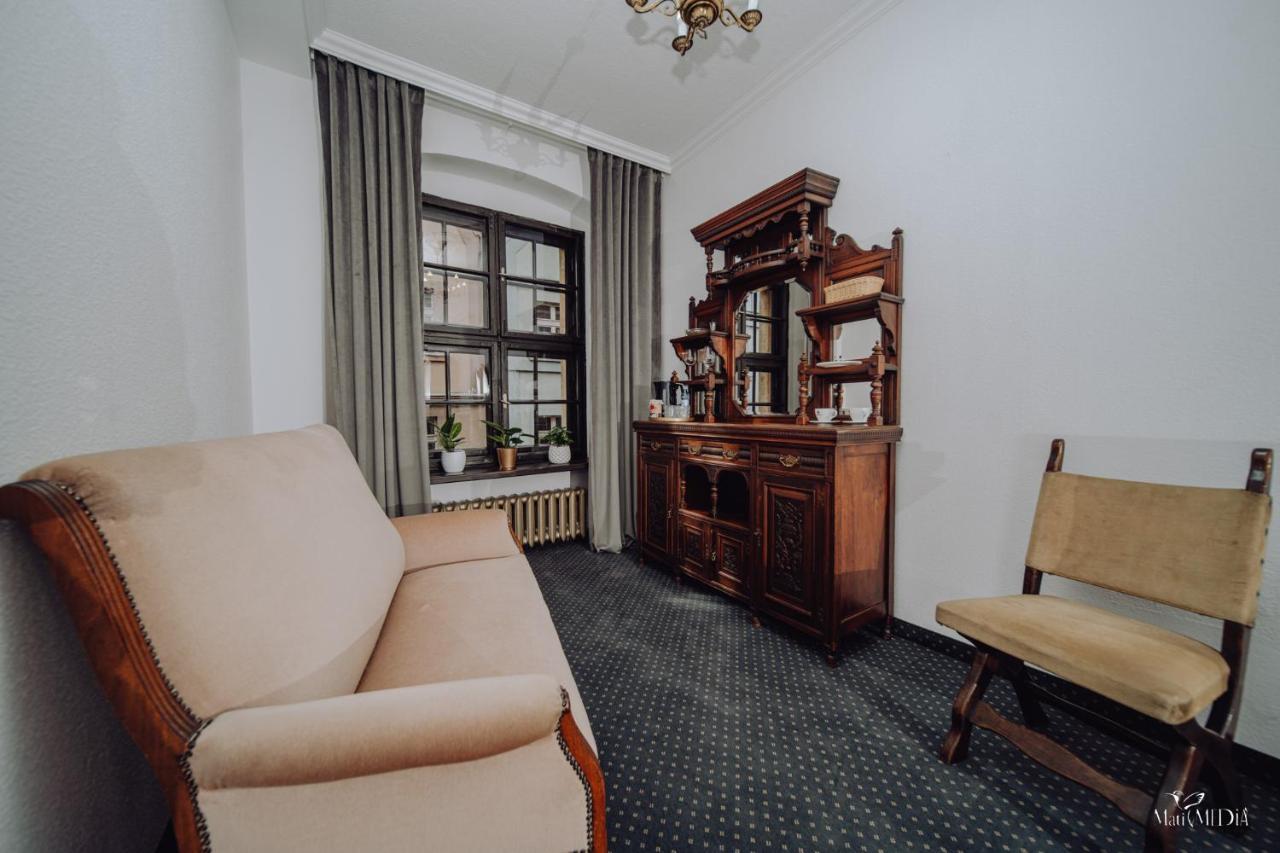 Apartamenty Lokalna Єленя-Ґура Екстер'єр фото