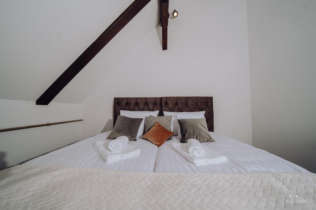 Apartamenty Lokalna Єленя-Ґура Екстер'єр фото