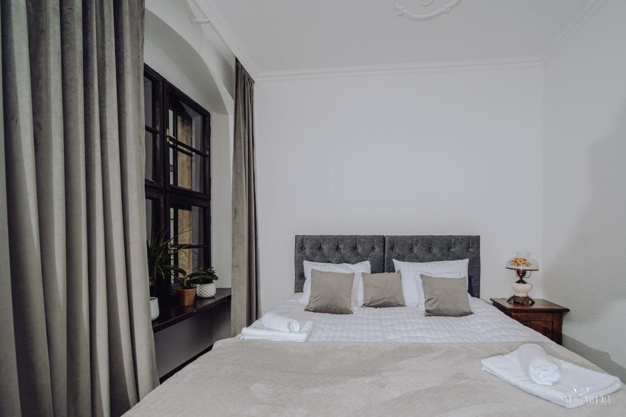 Apartamenty Lokalna Єленя-Ґура Екстер'єр фото