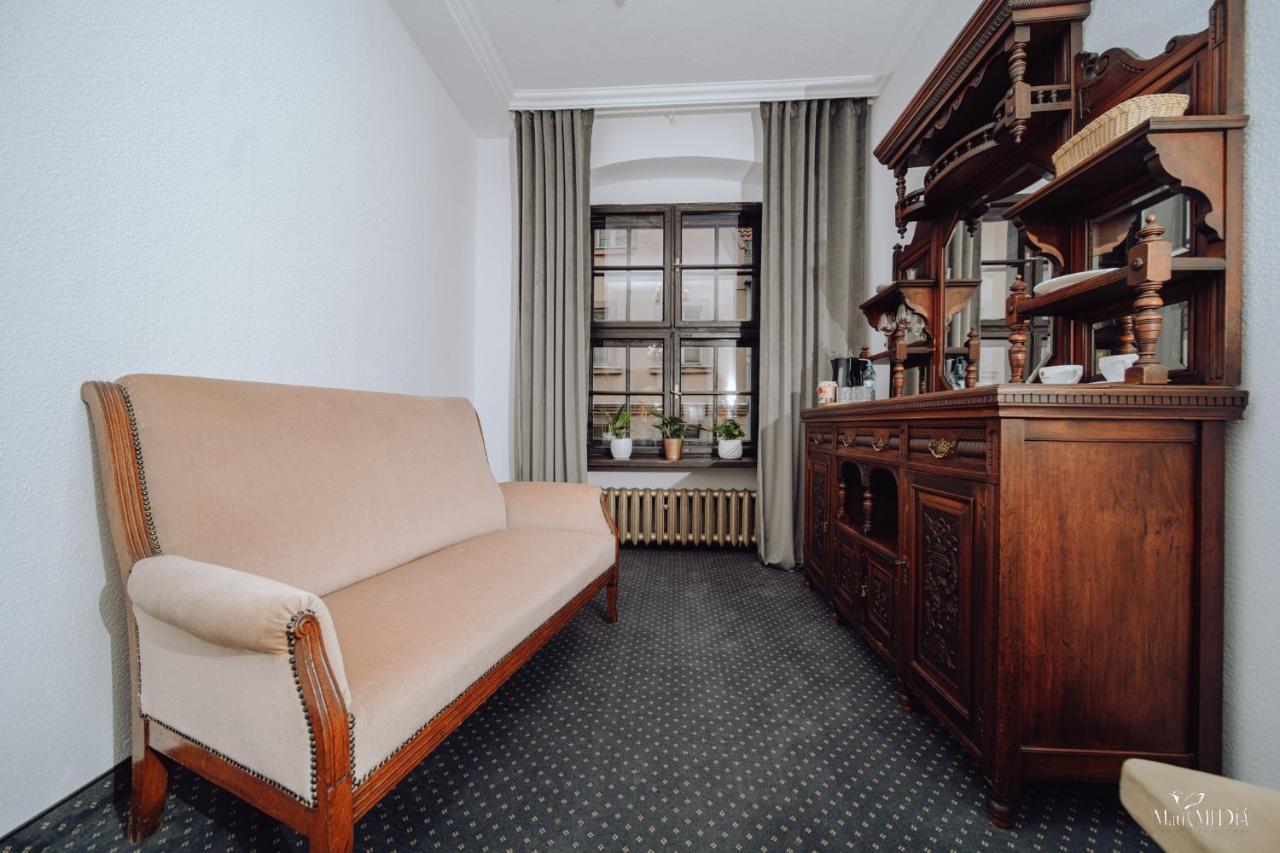 Apartamenty Lokalna Єленя-Ґура Екстер'єр фото