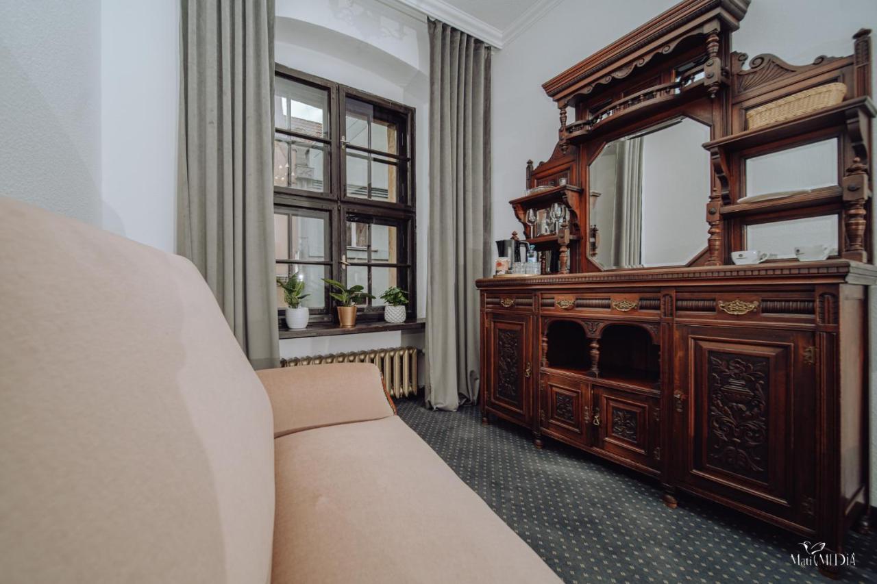 Apartamenty Lokalna Єленя-Ґура Екстер'єр фото