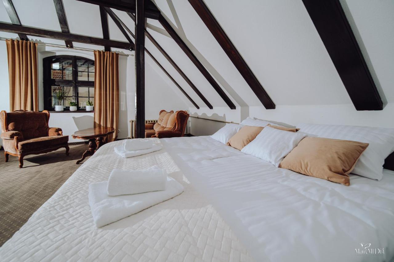 Apartamenty Lokalna Єленя-Ґура Екстер'єр фото